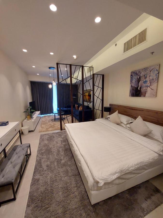 Luxury - Damac Tower Apartment *