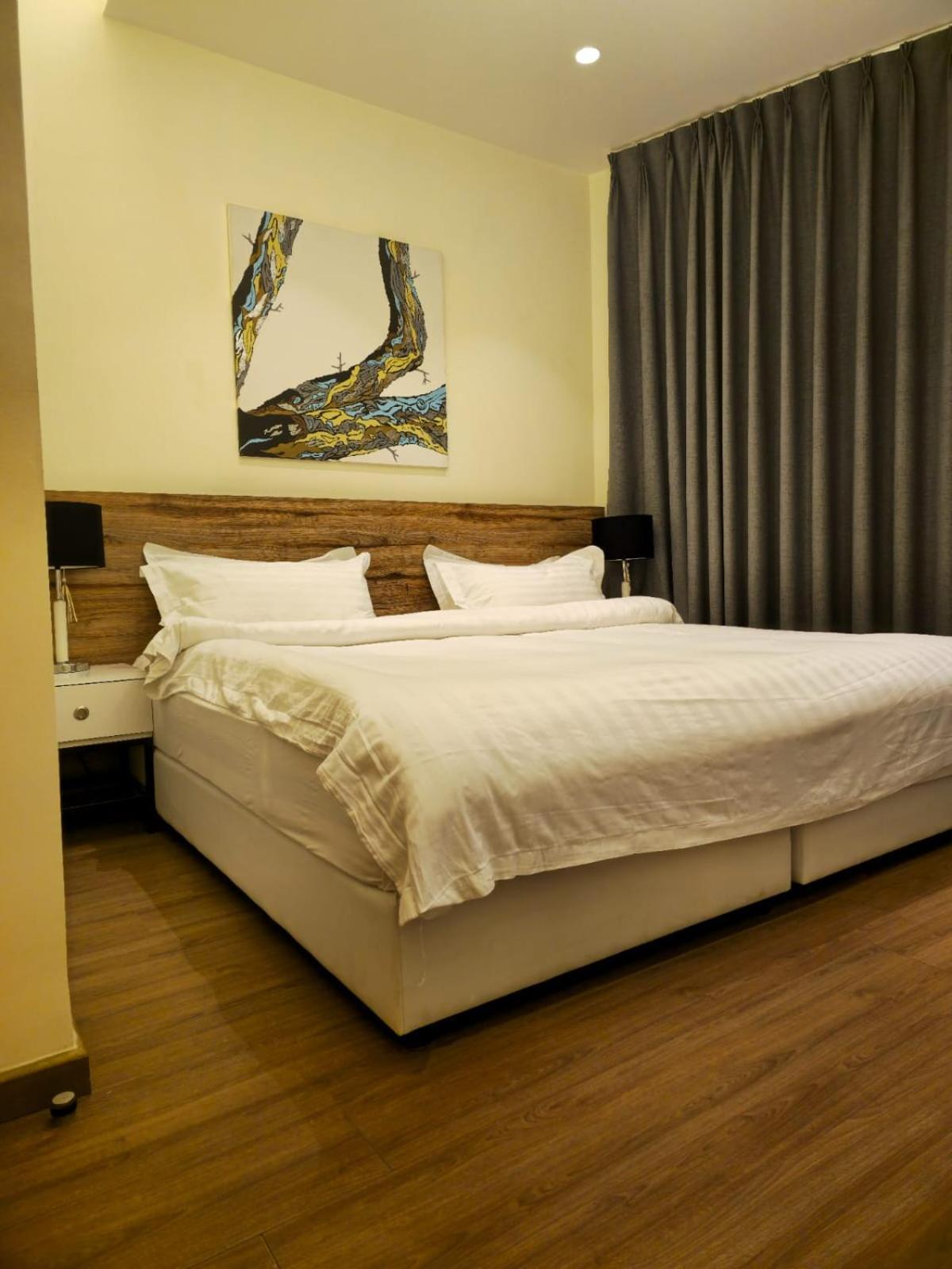 Luxury - Damac Tower Apartment Amman