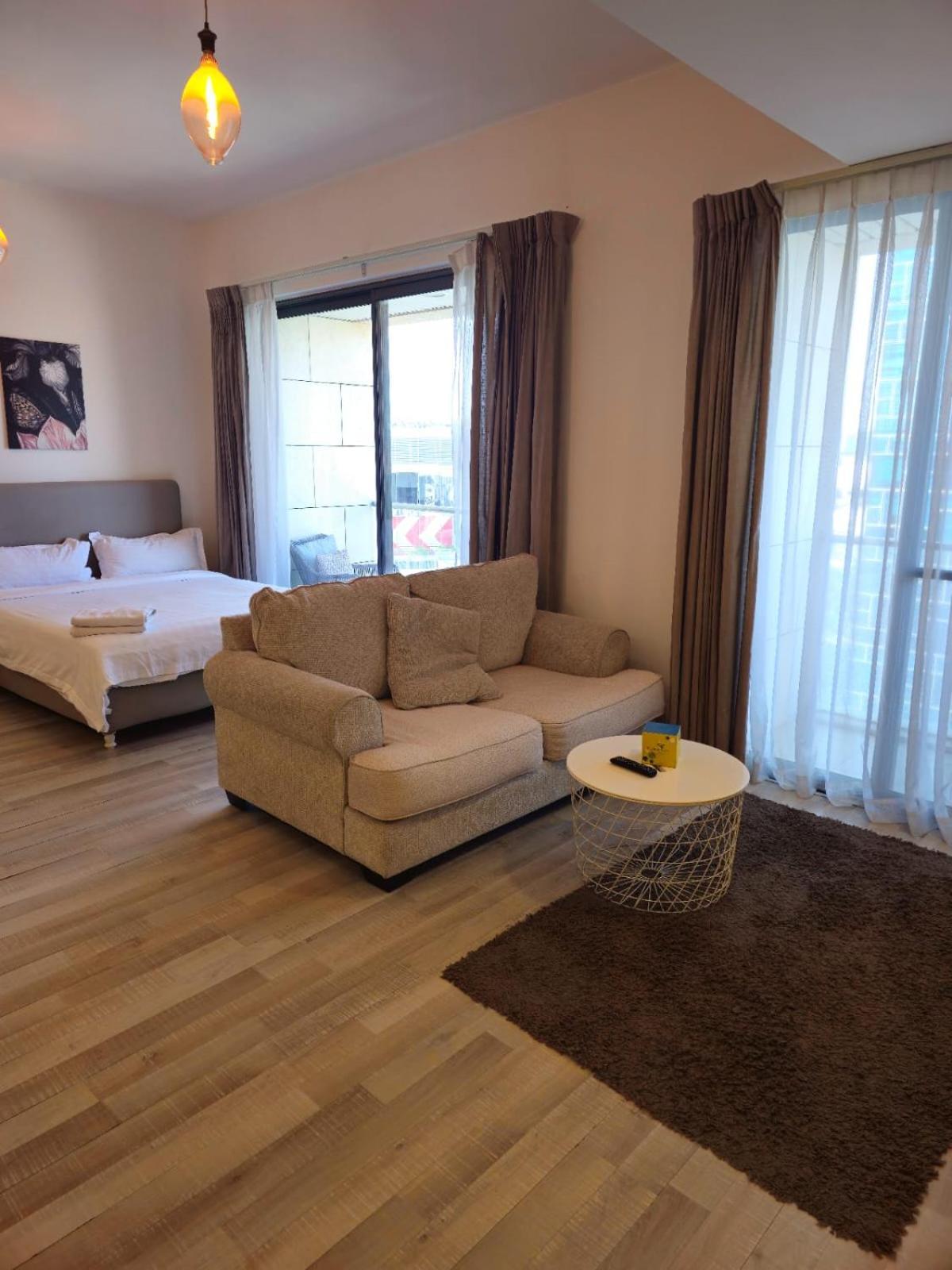 Luxury - Damac Tower Apartment *