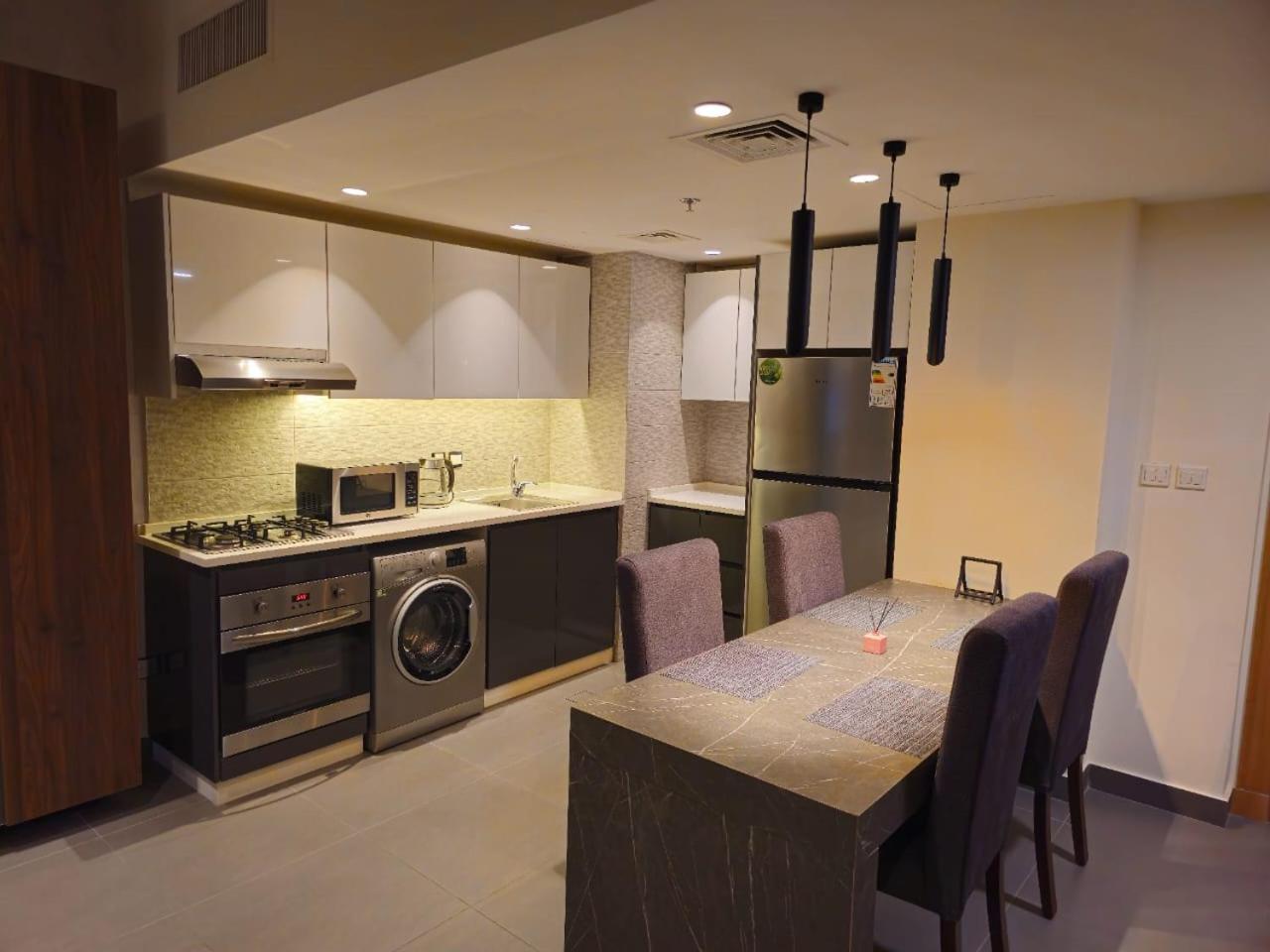 Luxury - Damac Tower Apartment *