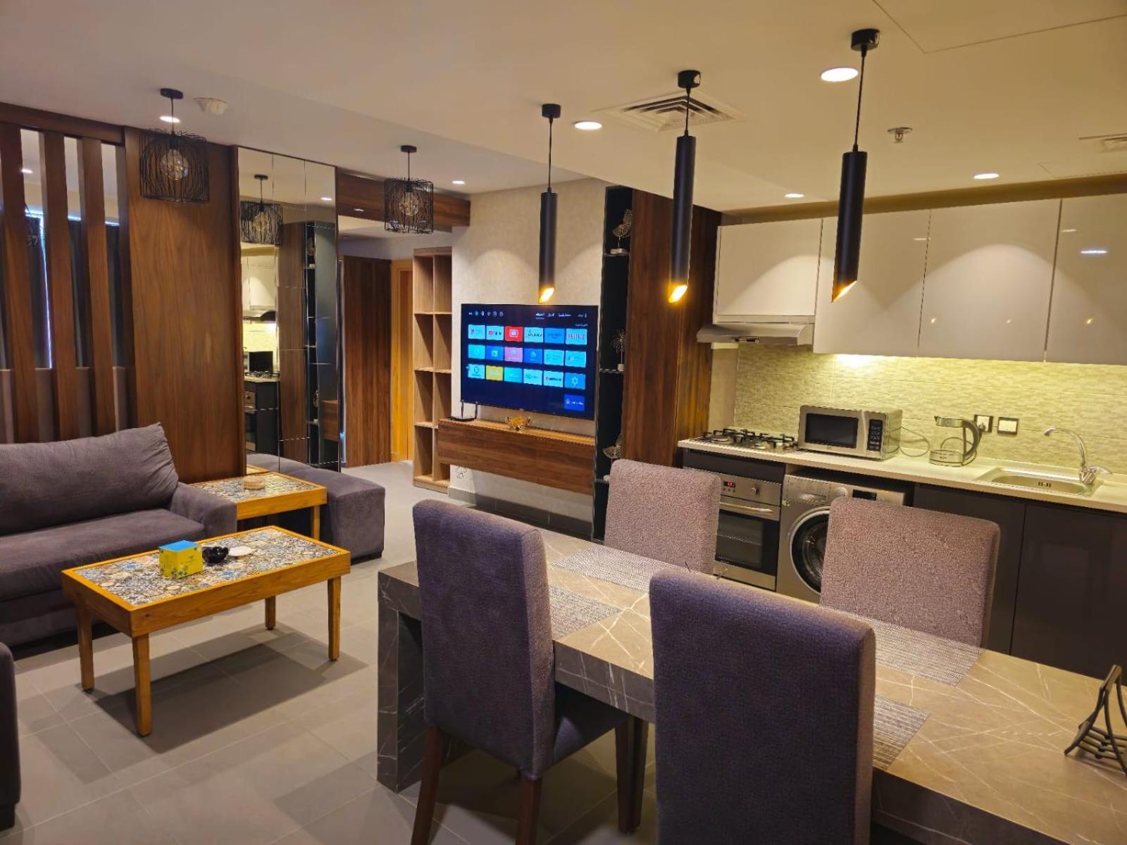 Luxury - Damac Tower Apartment