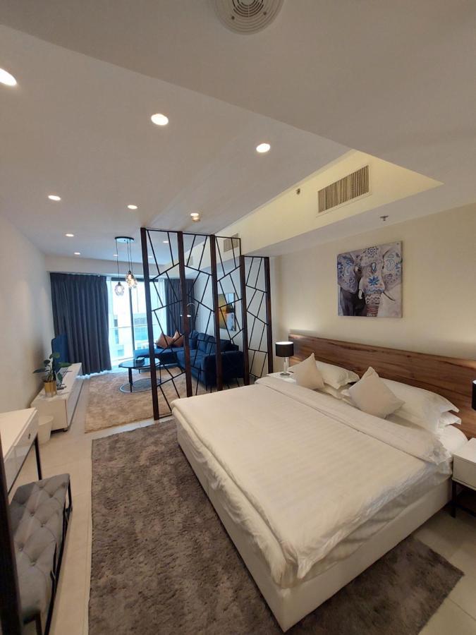 Luxury - Damac Tower *