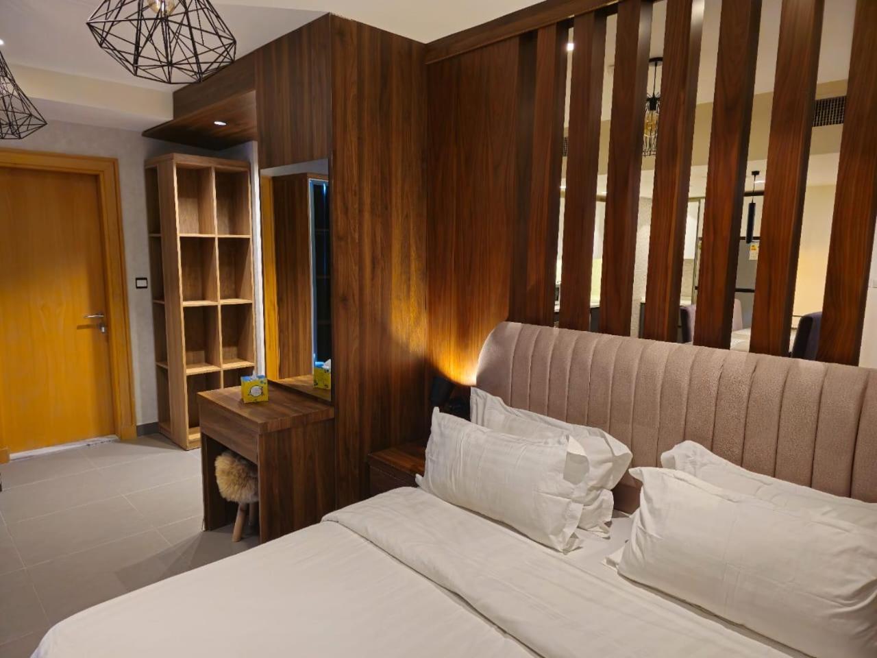 Luxury - Damac Tower