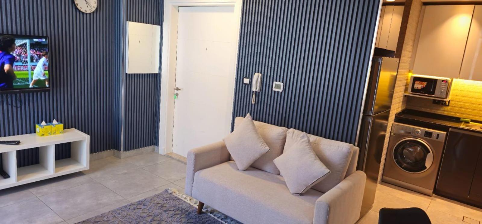 Luxury - Damac Tower *